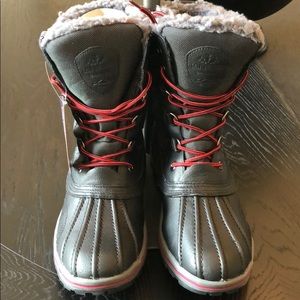 LaNeige Canada winter boots
